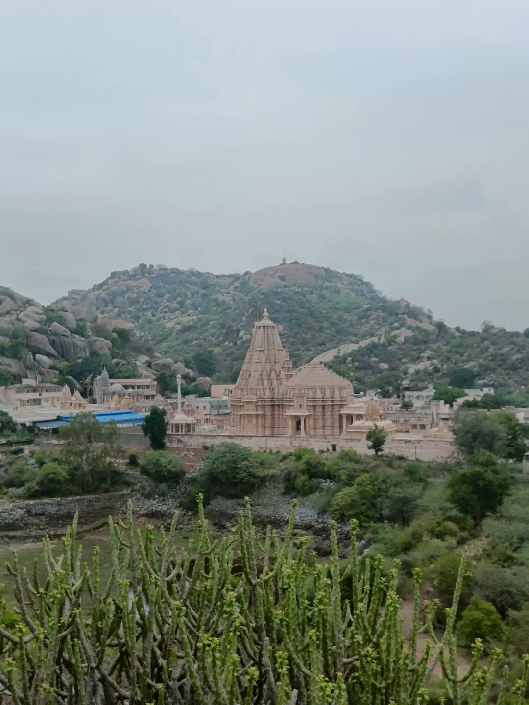 Photo of Shri Ajitnath Bhagwan Shwetamber Jain Derasar By Tejas Modi