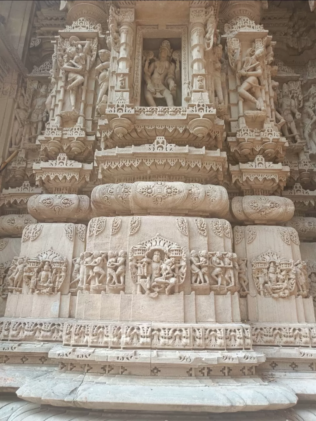 Photo of Hutheesing Jain Temple By Tejas Modi