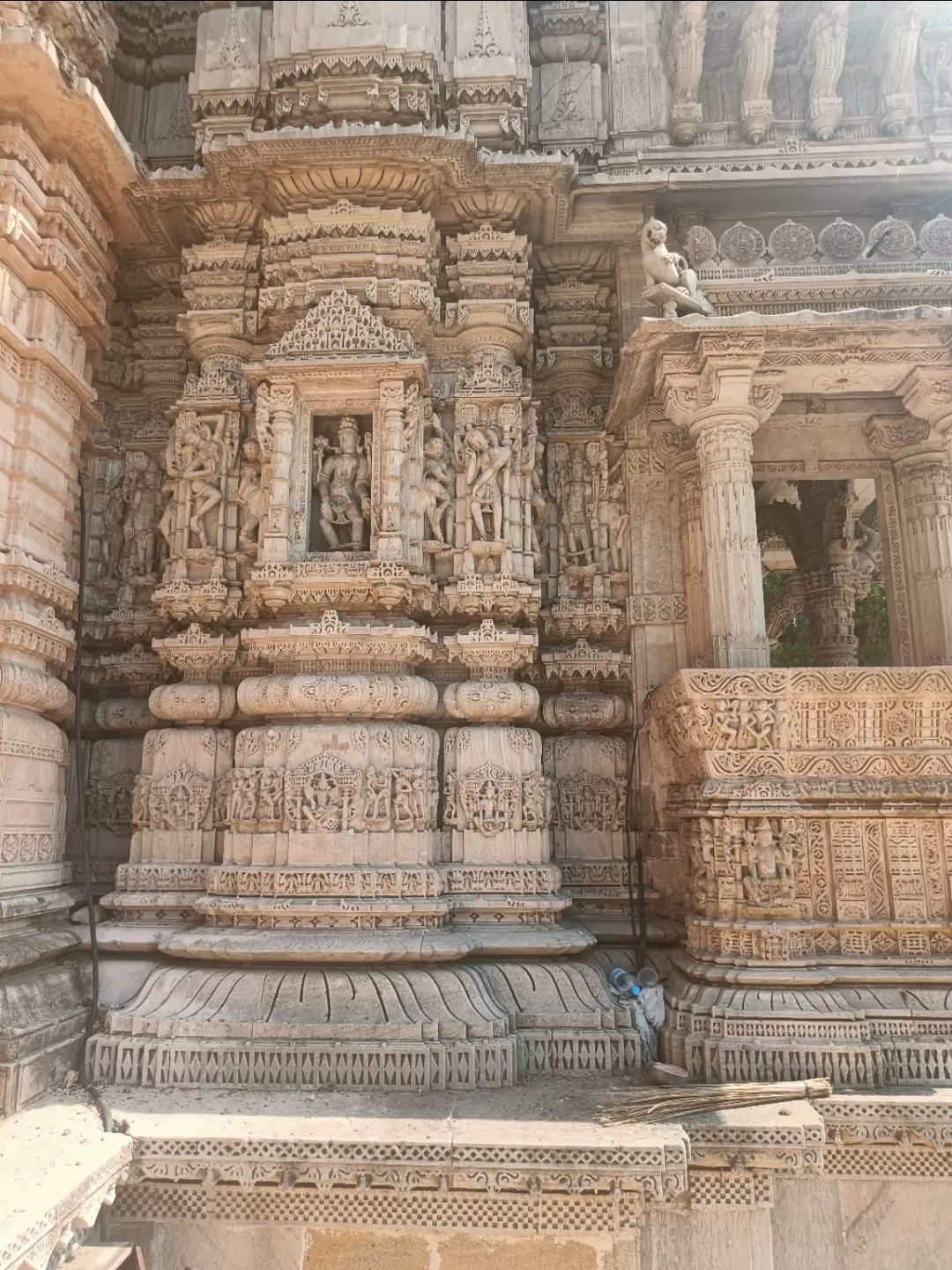 Photo of Hutheesing Jain Temple By Tejas Modi