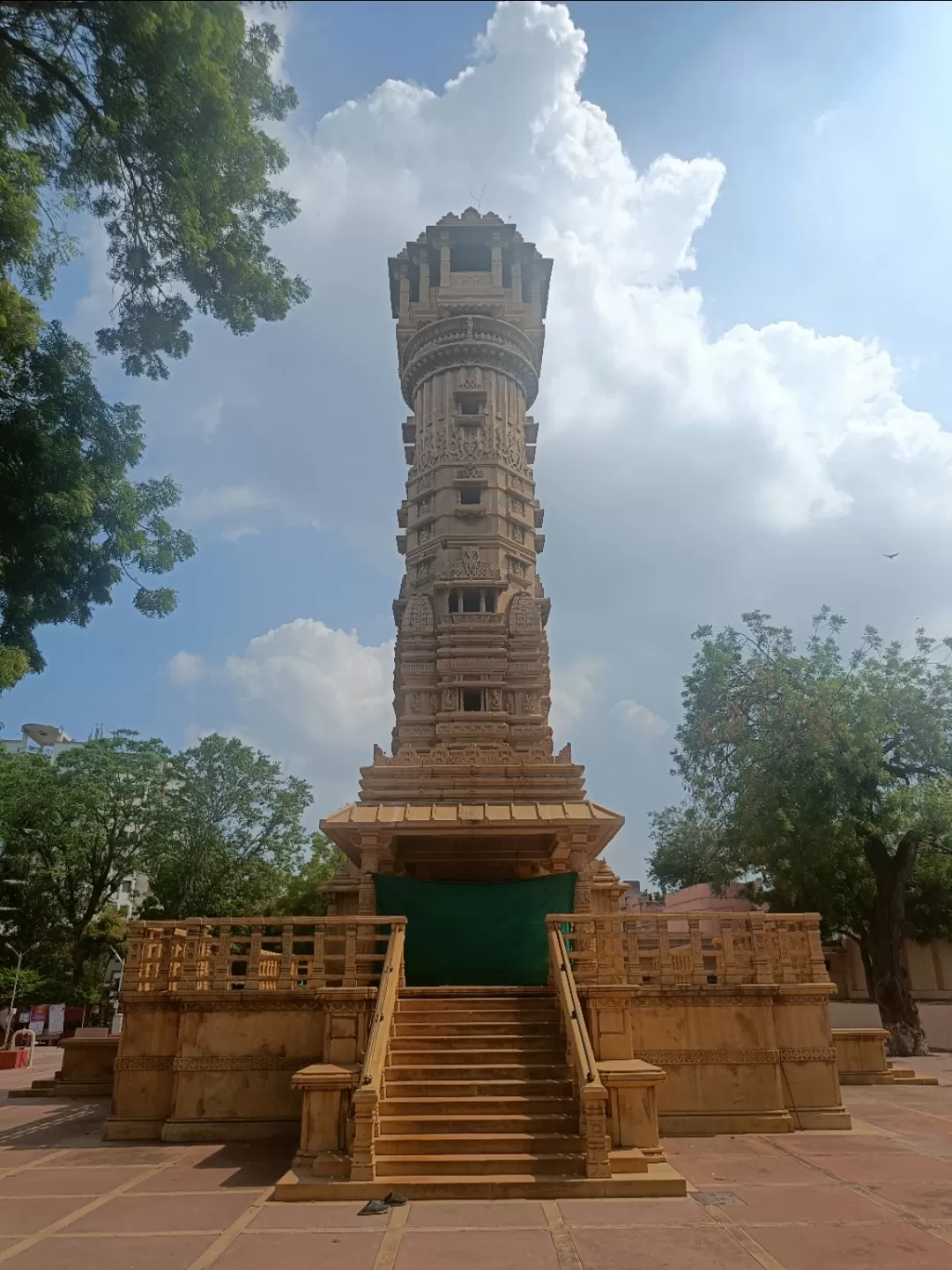 Photo of Hutheesing Jain Temple By Tejas Modi