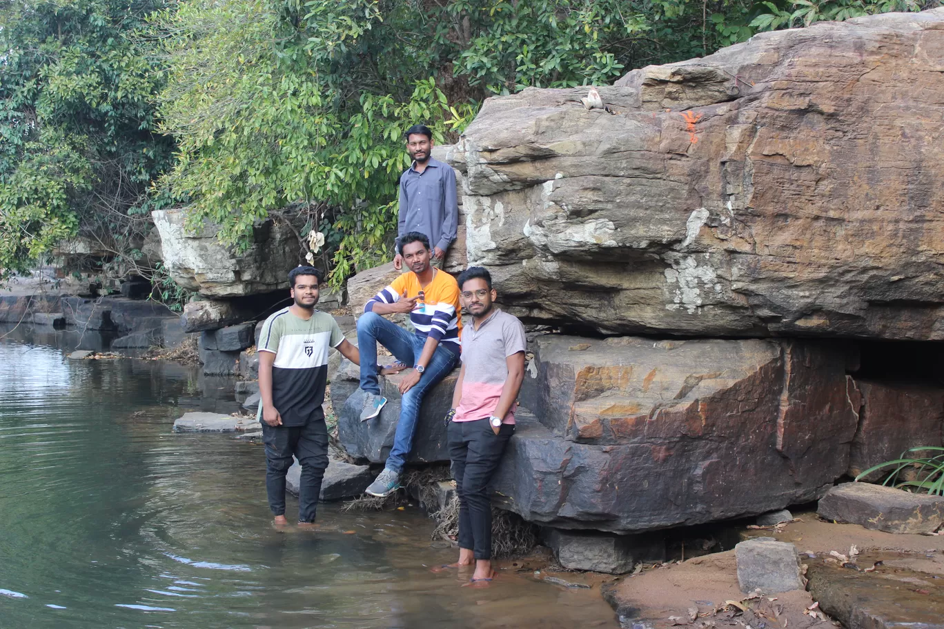 Photo of Narhara Waterfall By Saurabh Maurya