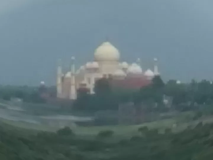 Photo of Red fort of Agra By raman sengar