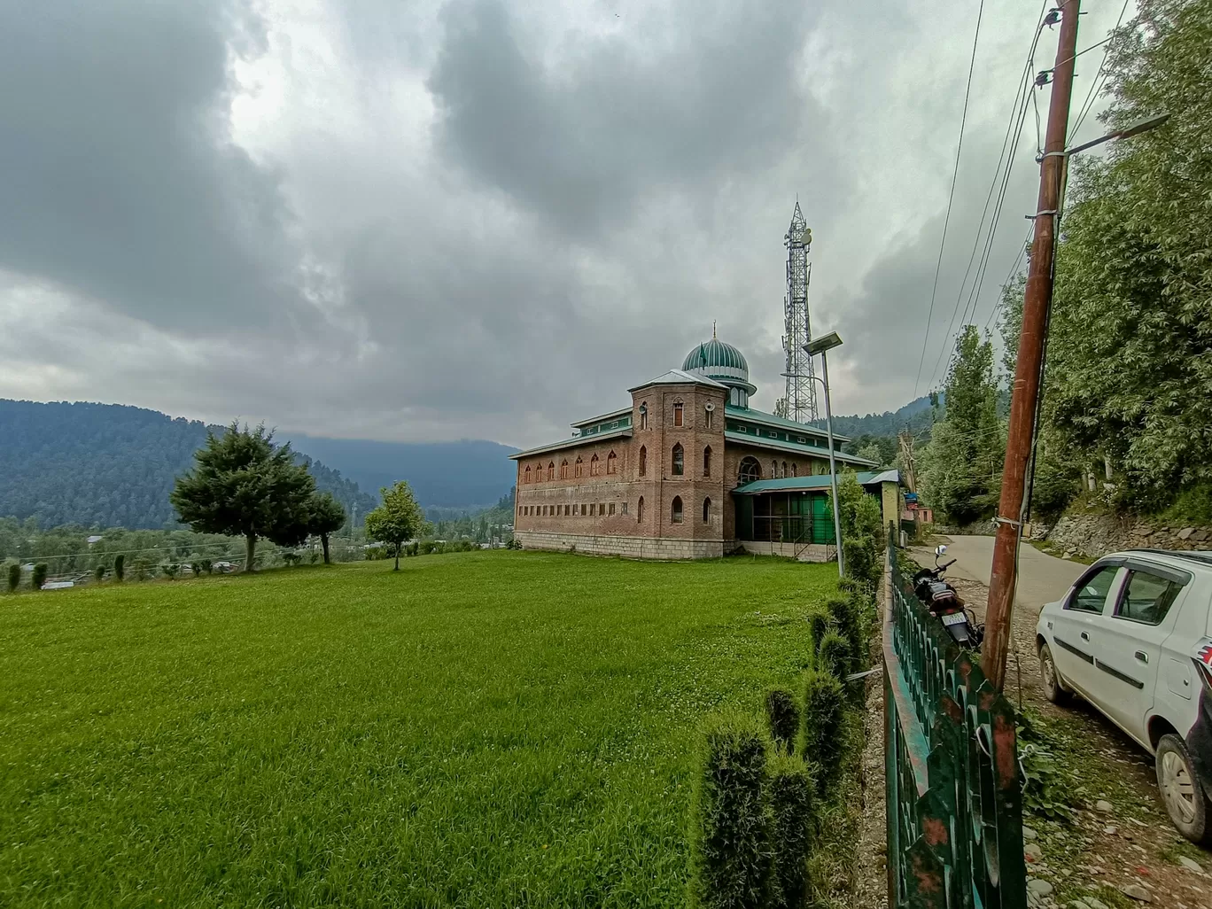 Photo of Tangmarg By Anaam Farooq