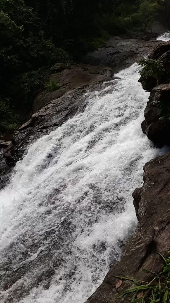 Photo of Marmala Waterfalls By aarkumvendatavan