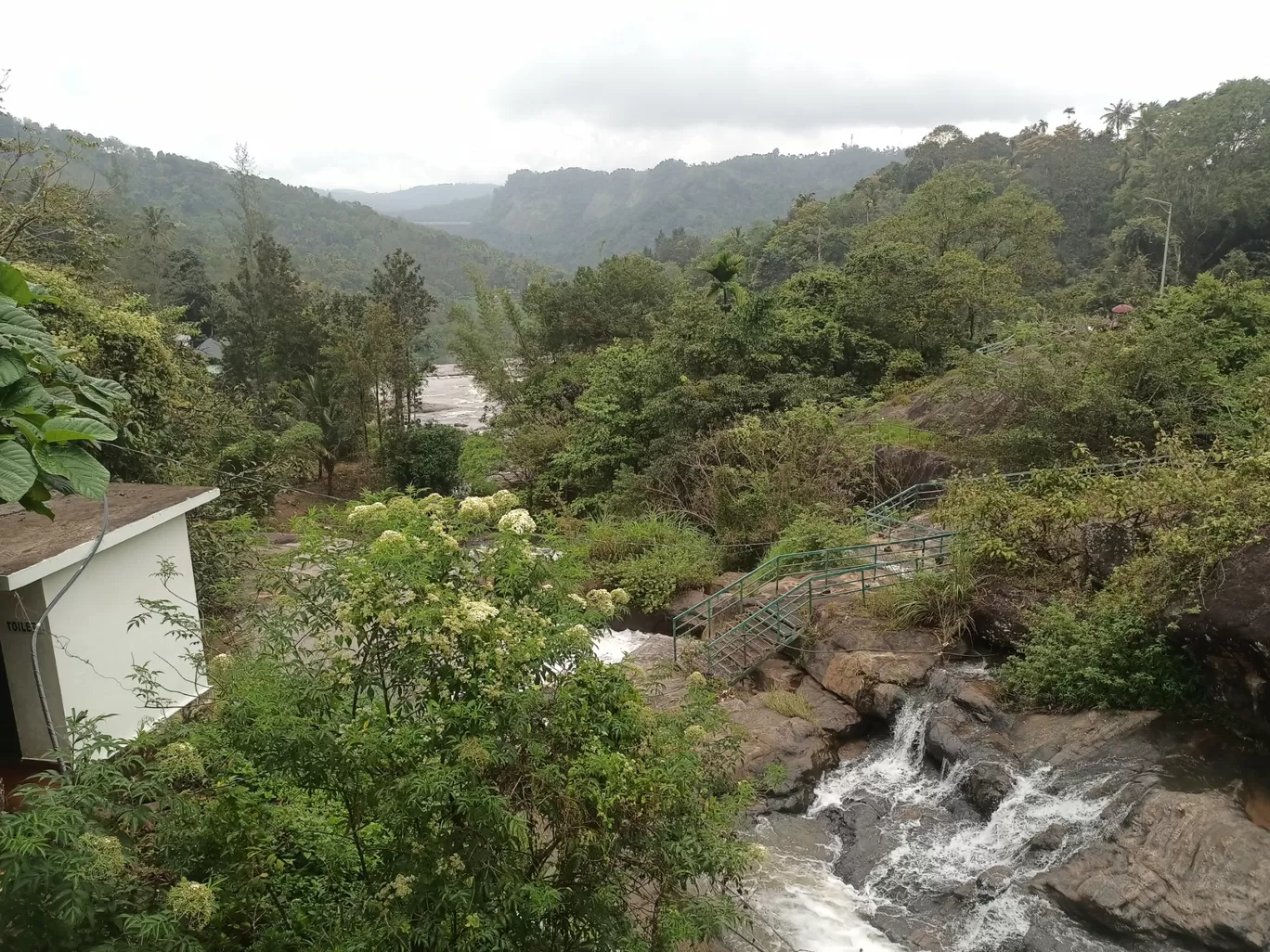 Photo of Ripple Waterfalls By aarkumvendatavan