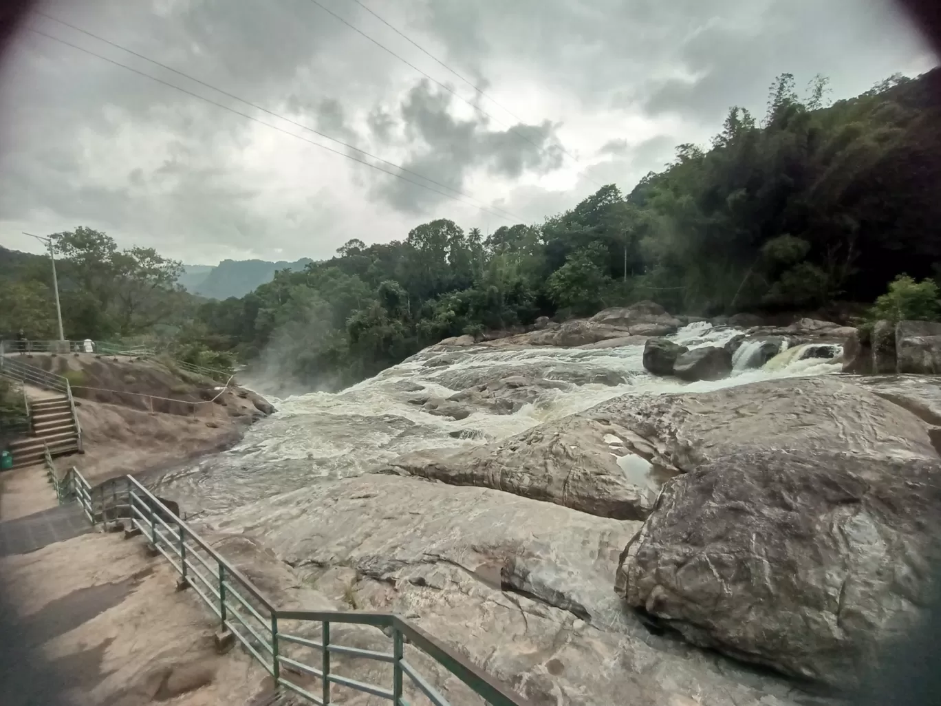 Photo of Ripple Waterfalls By aarkumvendatavan