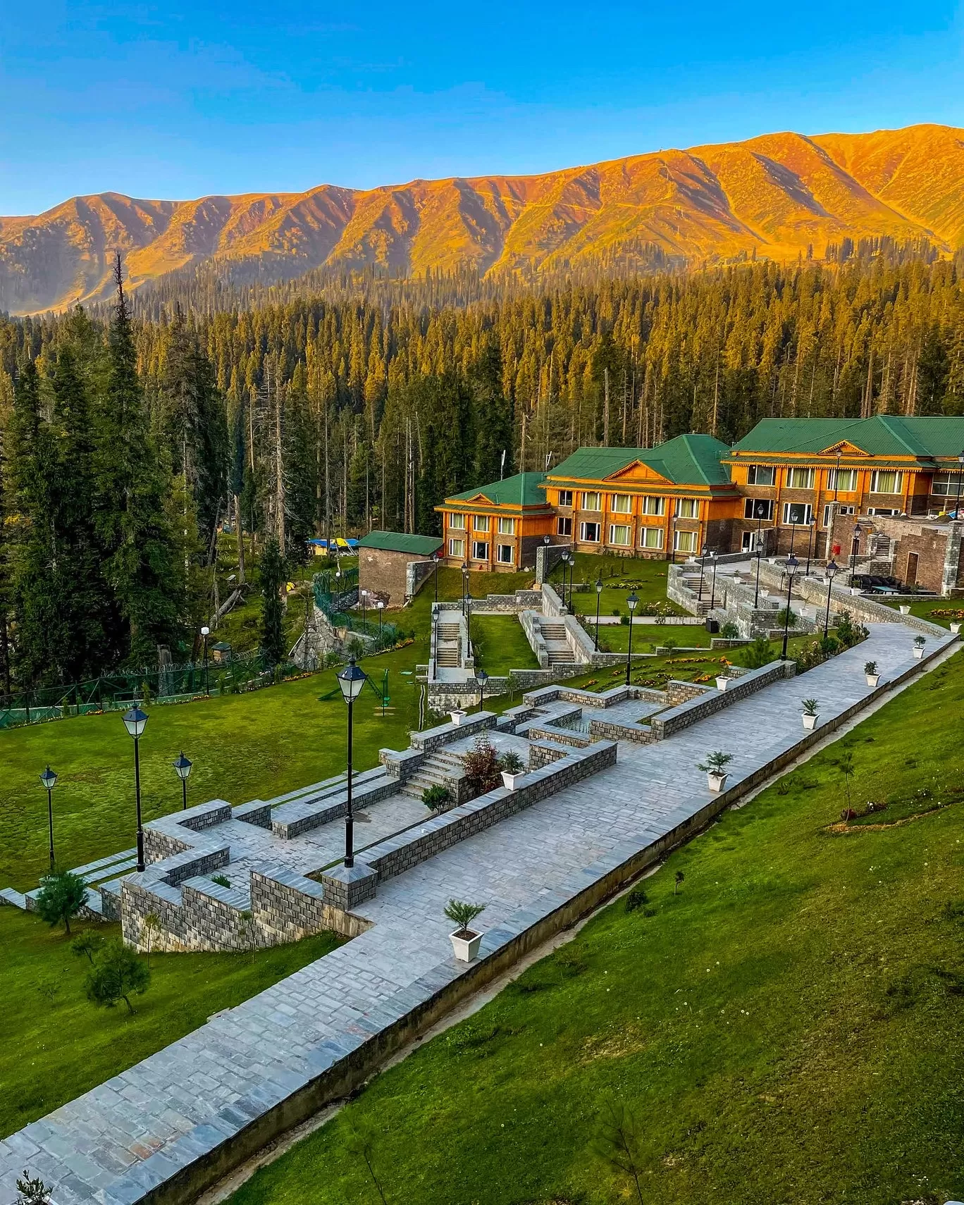Photo of The Khyber Himalayan Resort & Spa By Tanvi Shah (travelstoriesbytan)