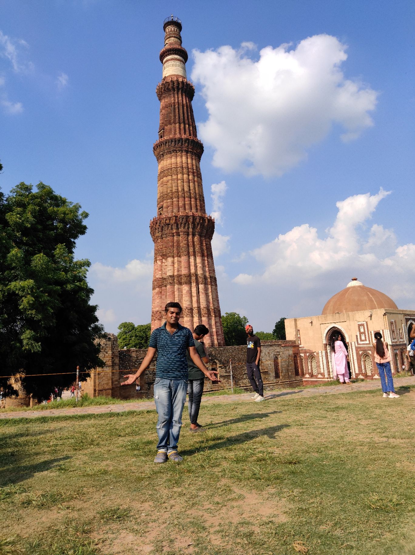 Qutub Minar, New Delhi, India: View Images, Timing and Reviews | Tripoto