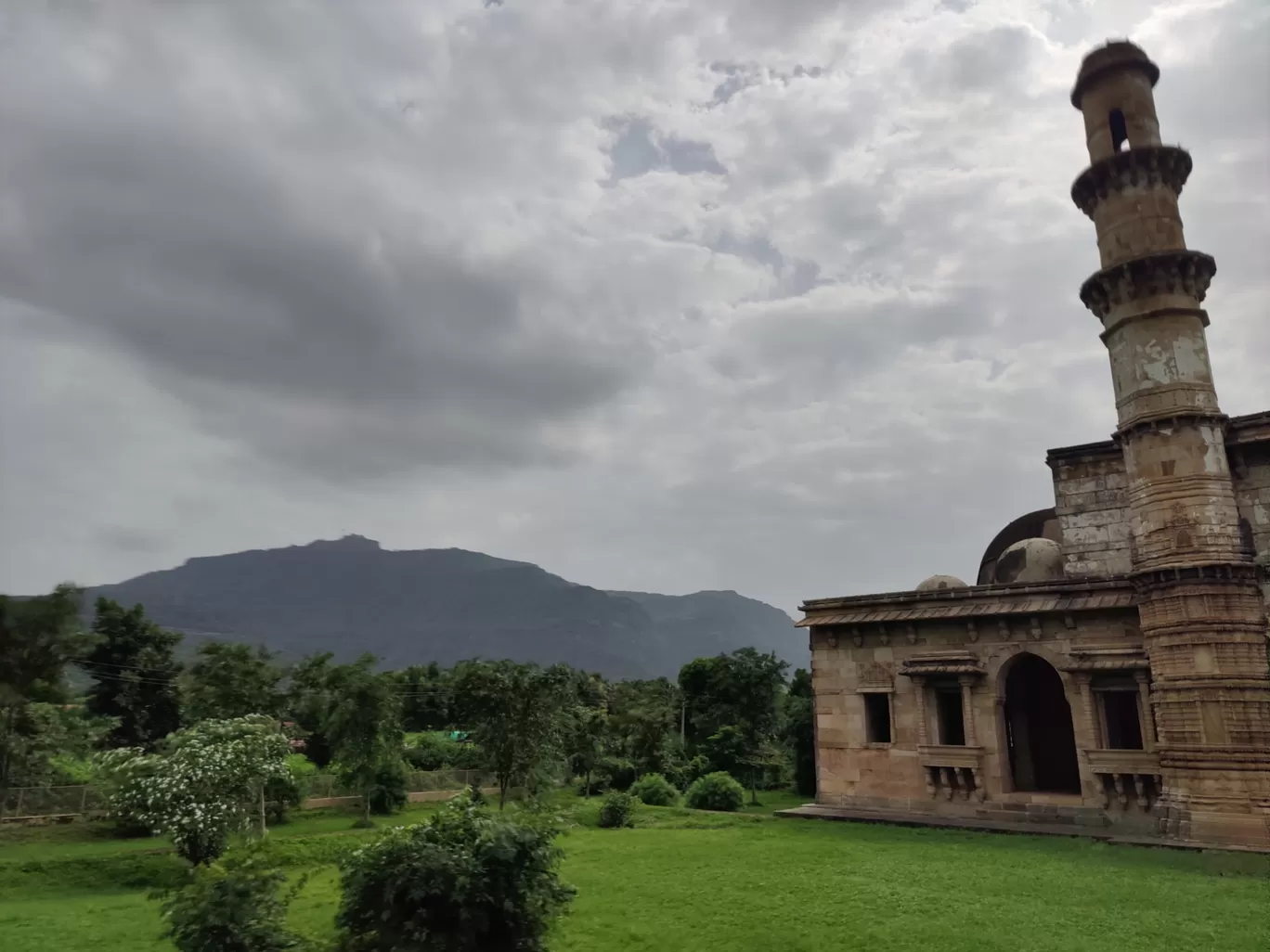 Photo of Champaner-Pavagadh Archaeological Park By Soumalya Banerjee