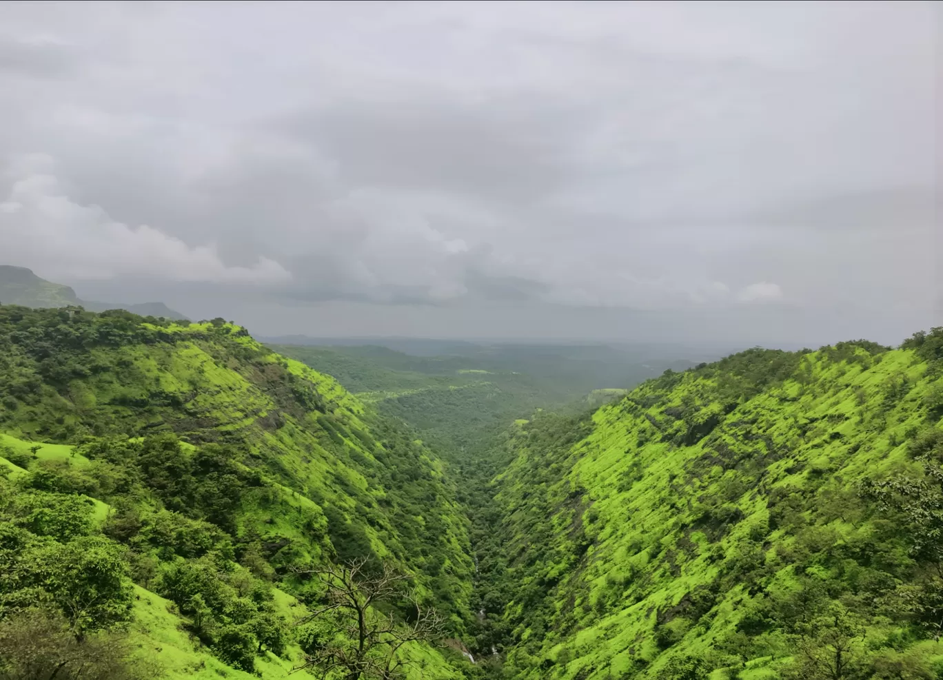 Photo of Igatpuri By Soumalya Banerjee