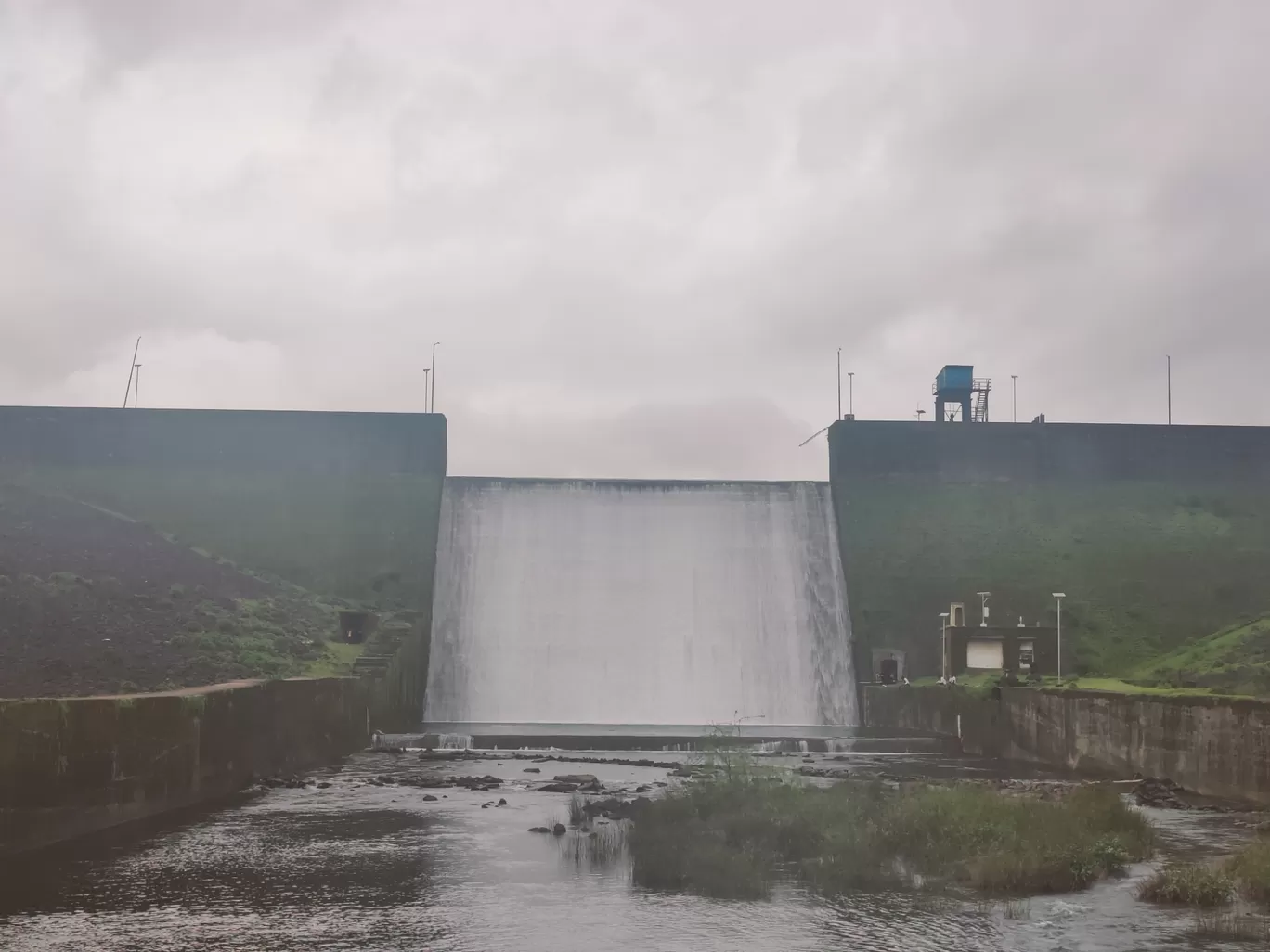 Photo of Bhavali dam By Soumalya Banerjee