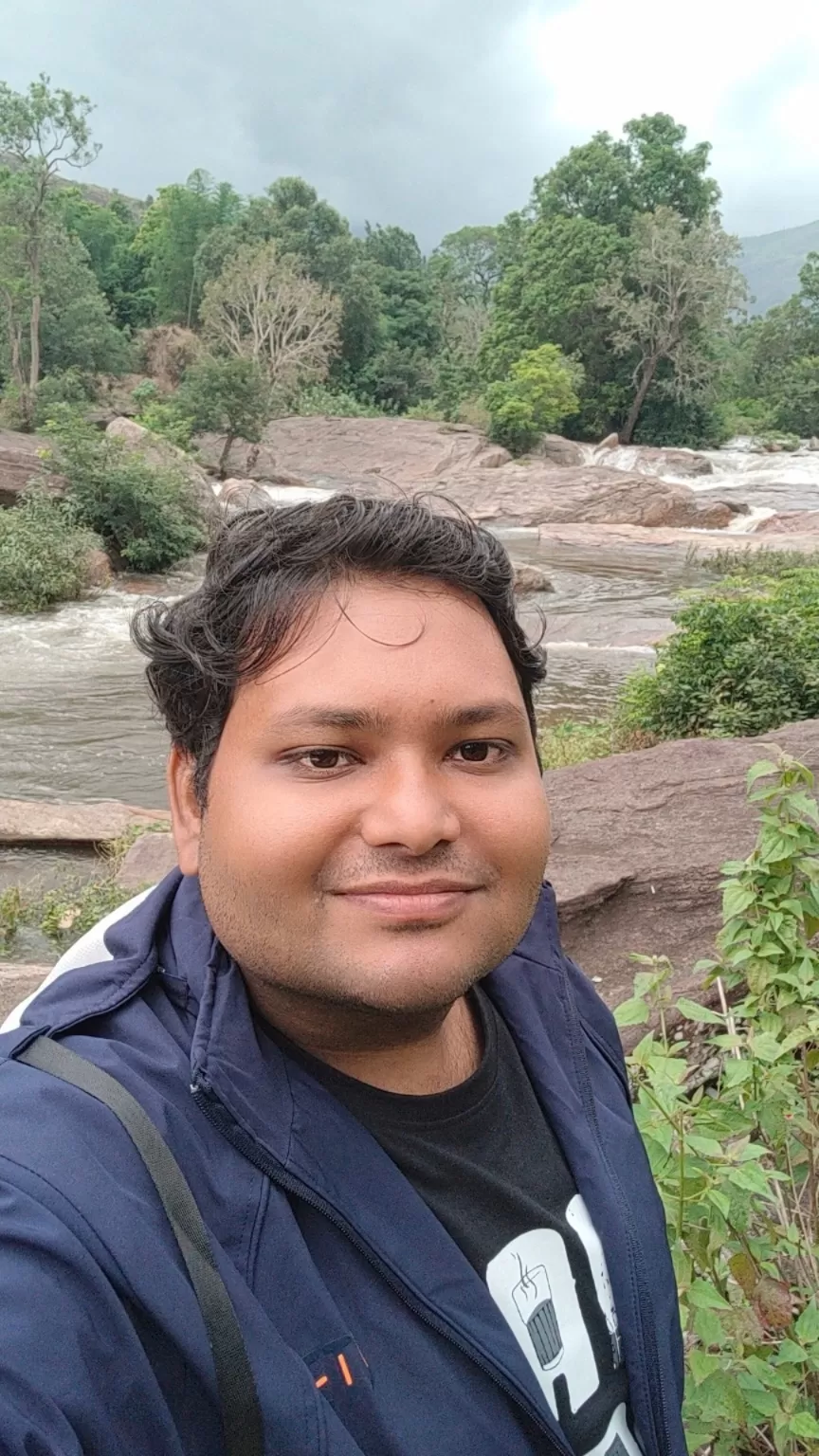 Photo of Irachilpara Water Falls By Subhajit Dutta