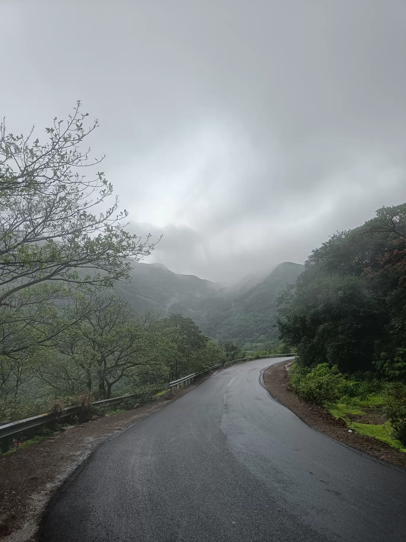 Photo of Tamhini Ghat By Megana Ganapathiraju