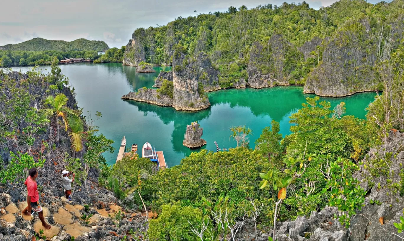 Photo of Raja Ampat By abner raja ampat travel