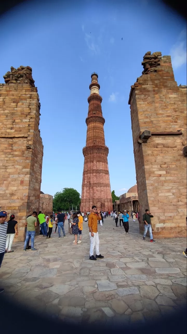 Photo of Qutub Minar By Jhadeswar Khanda