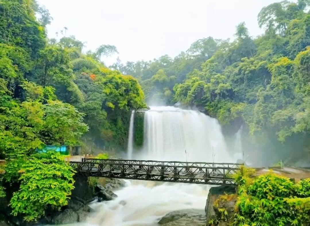 Photo of Meghalaya By yolo