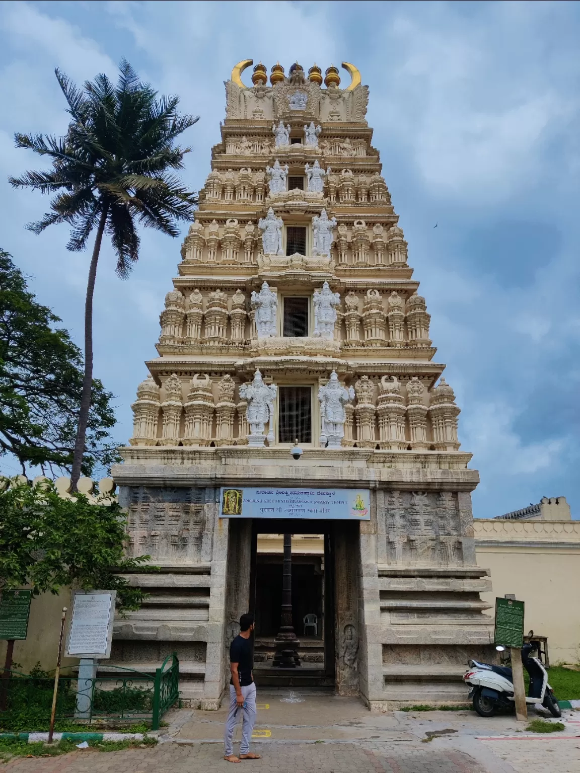 Photo of Mysore palace By PRATEEK TEWATIA