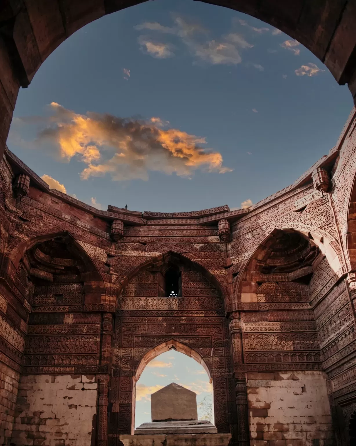 Photo of Qutub Minar By Prakash Sharma