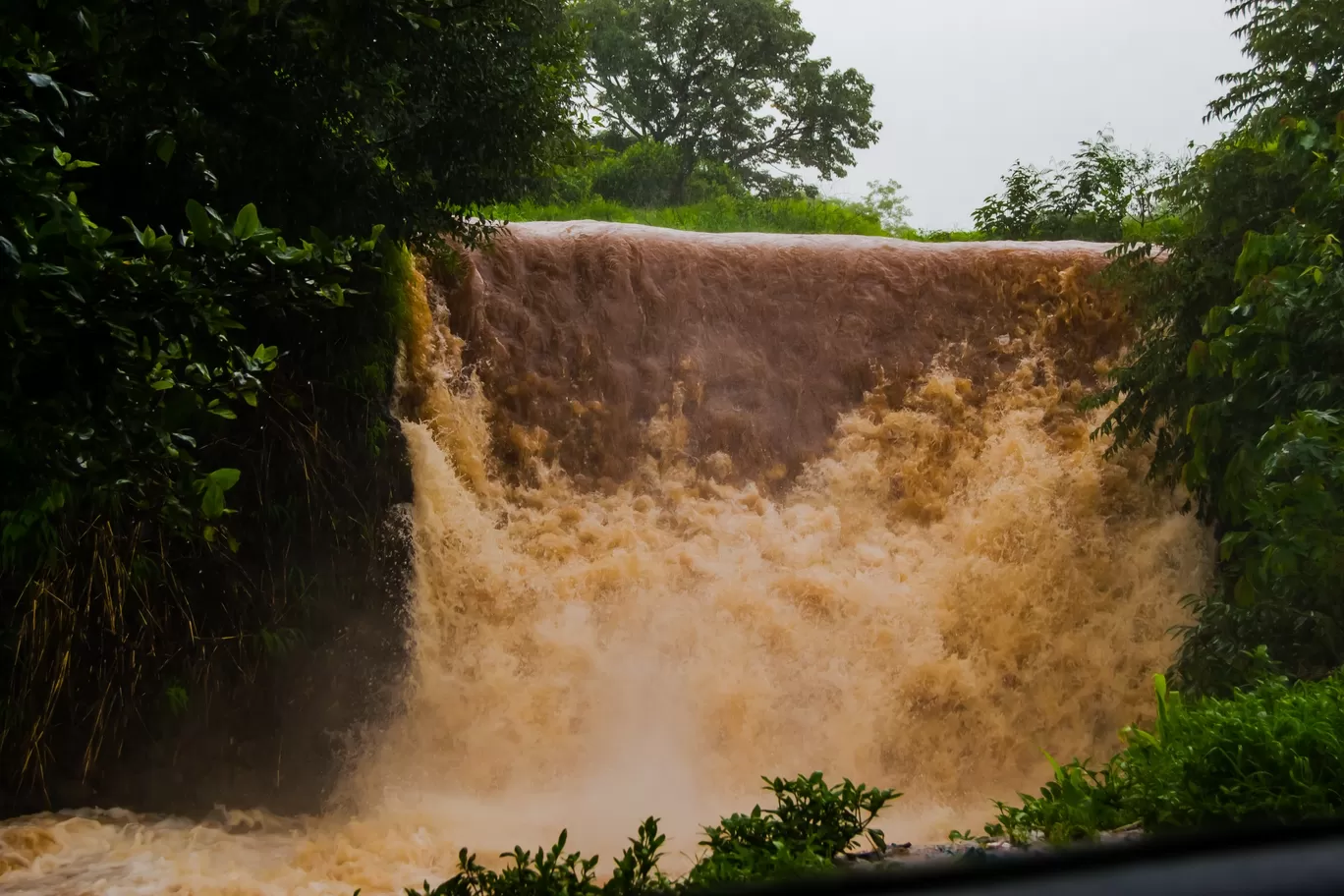 Photo of Madhe Ghat Water Fall By kamrankhan112