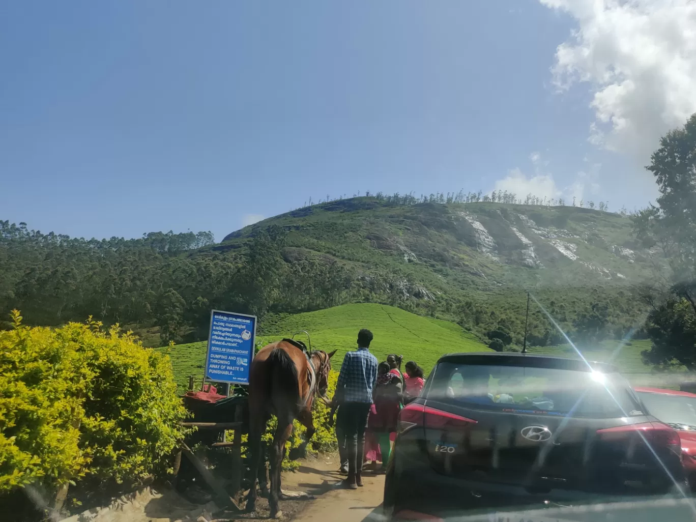 Photo of Munnar By Vineet Kumar