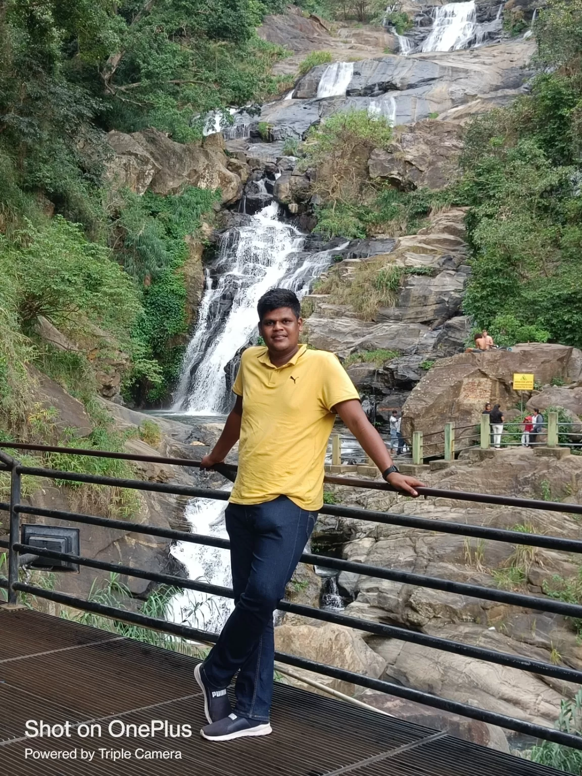 Photo of Ramboda Falls By Akash Gomes