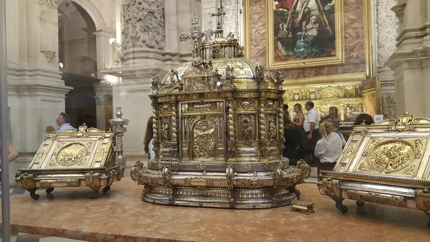 Photo of Cathedral of Saint Mary of the See By Kinjal Dedhia Maroo