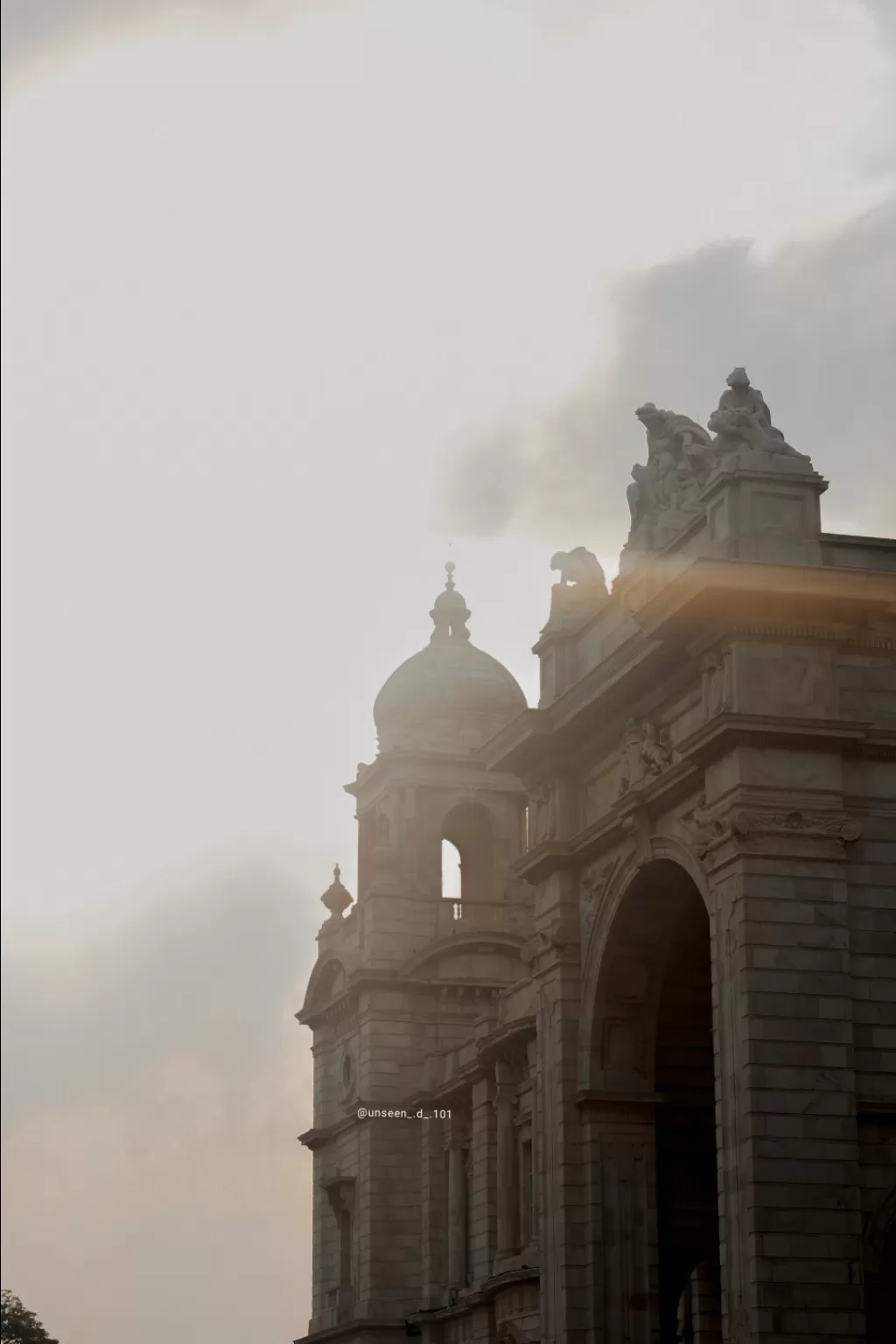 Photo of Victoria Memorial By Devraj Takri