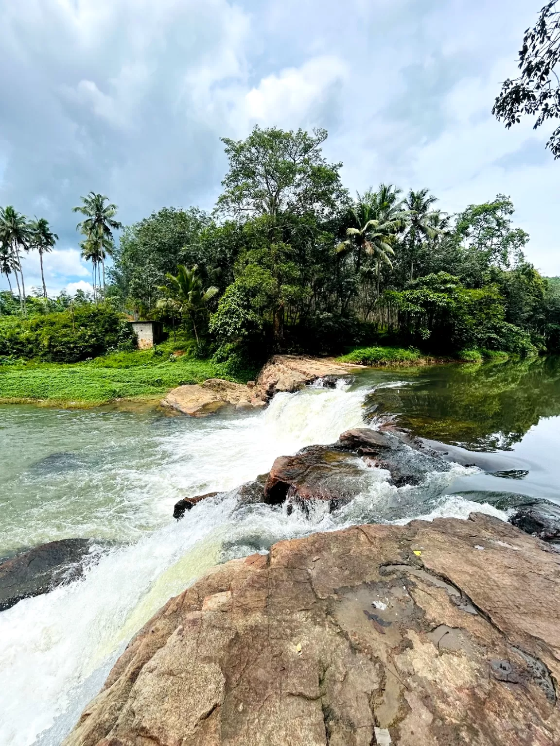 Photo of Thavakkal waterfalls By VR Finders