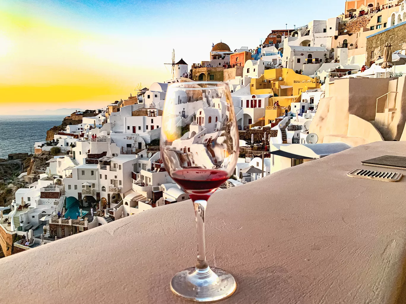 Photo of Greece By Kadambari Bhatte (curlytravelmess)