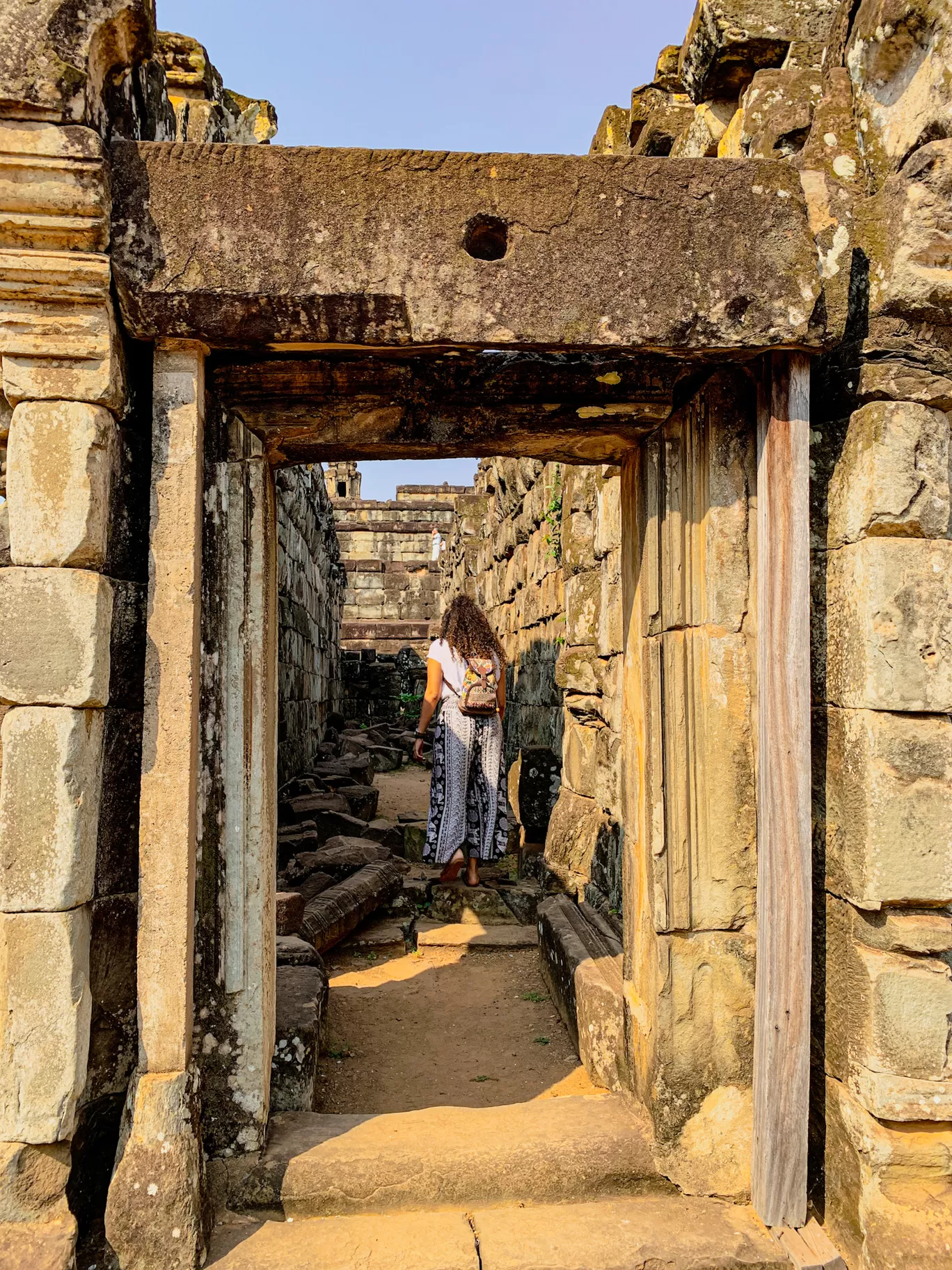 Photo of Angkor Wat By Kadambari Bhatte (curlytravelmess)