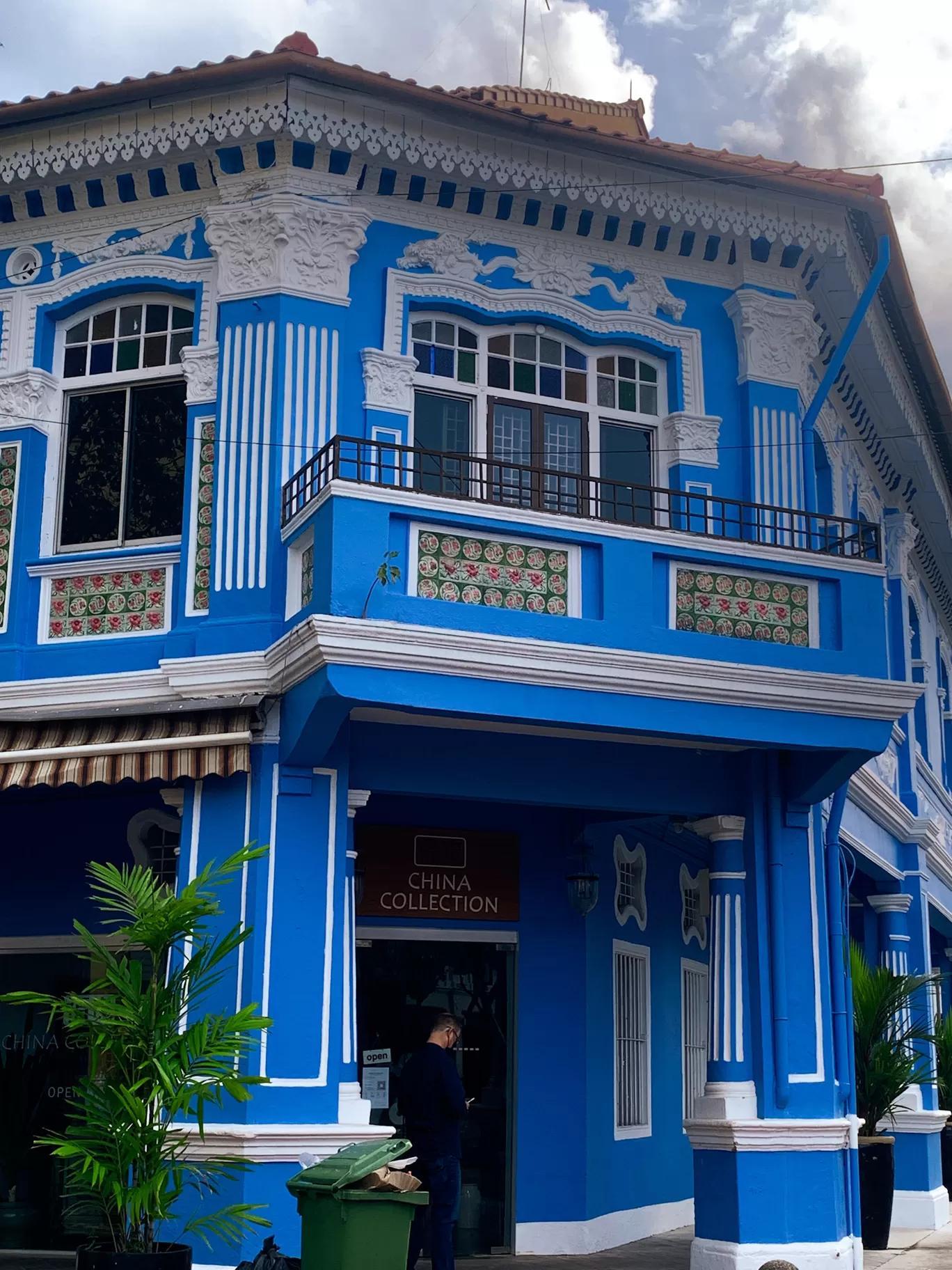 Photo of Joo Chiat Road By Kadambari Bhatte (curlytravelmess)