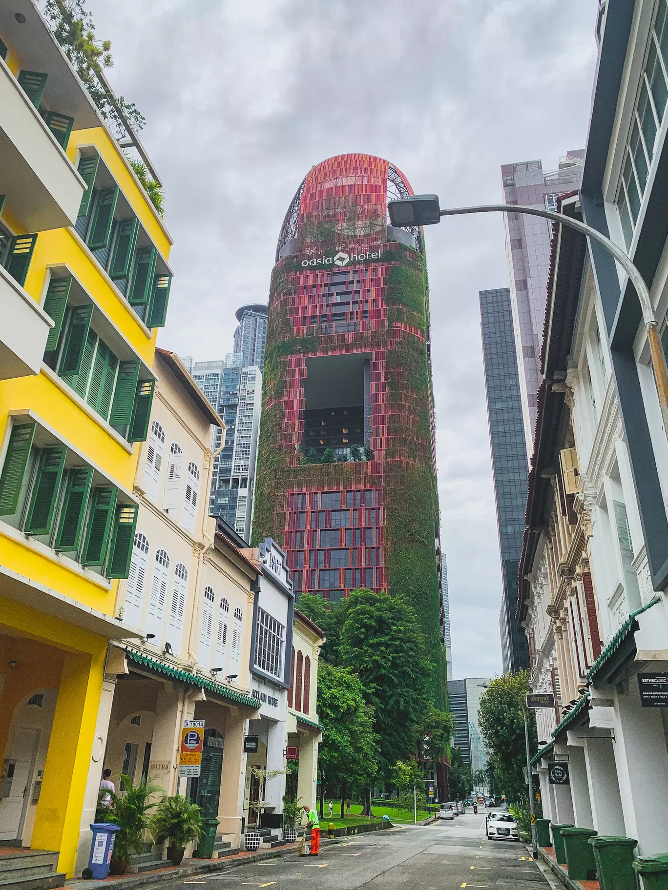 Photo of Singapore By Kadambari Bhatte (curlytravelmess)