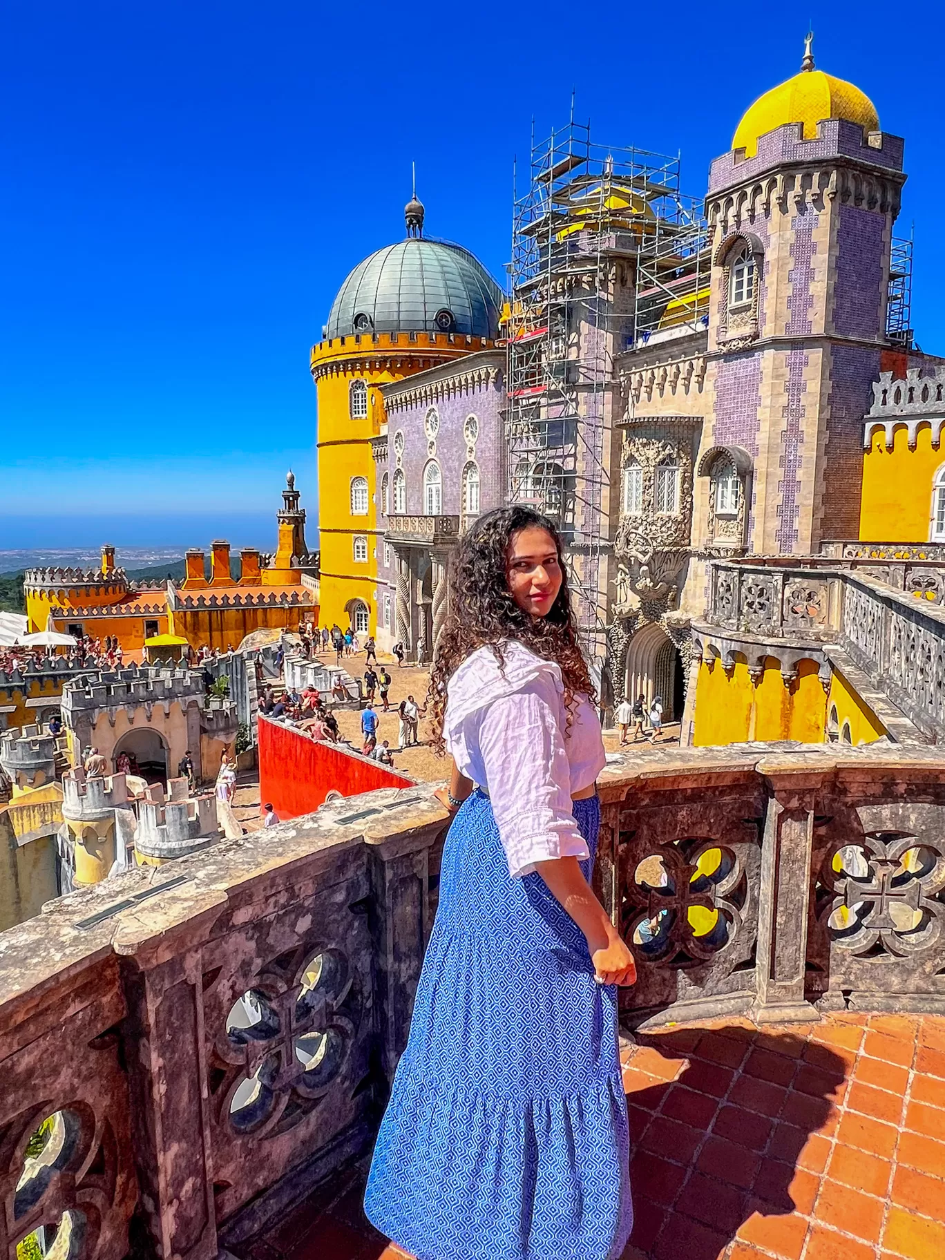 Photo of Park and National Palace of Pena By Kadambari Bhatte (curlytravelmess)