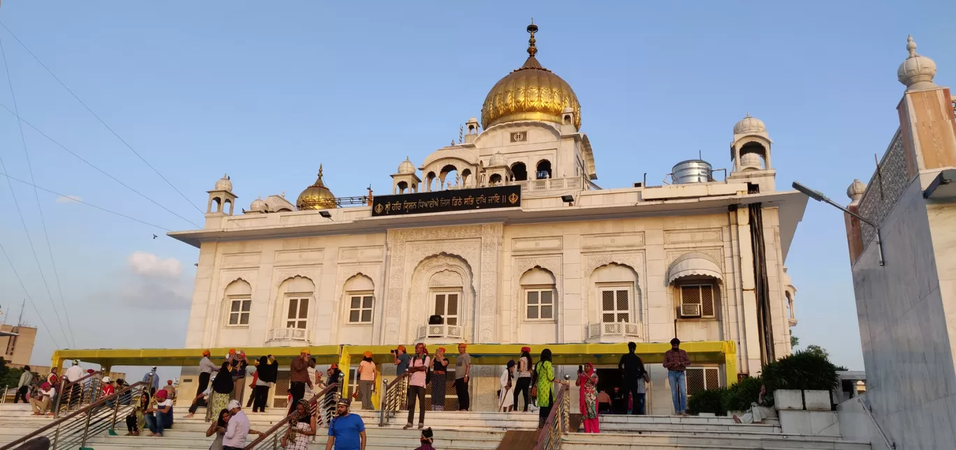 Photo of Bangla Sahib Lane By Dinesh Lal