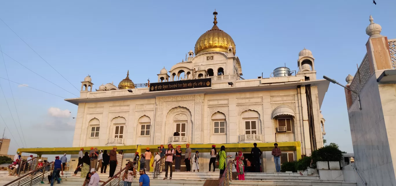 Photo of Bangla Sahib Lane By Dinesh Lal