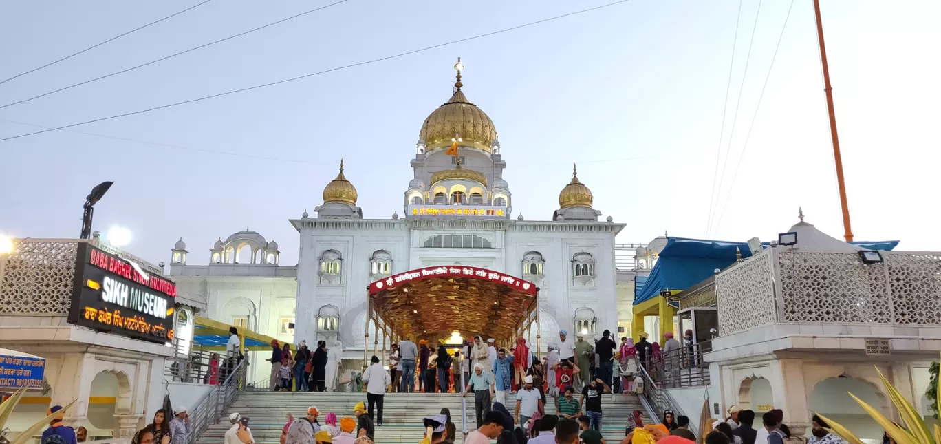 Photo of Bangla Sahib Lane By Dinesh Lal