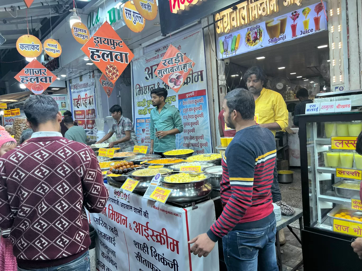 Photo of Sarafa Bazar By Jayachander N