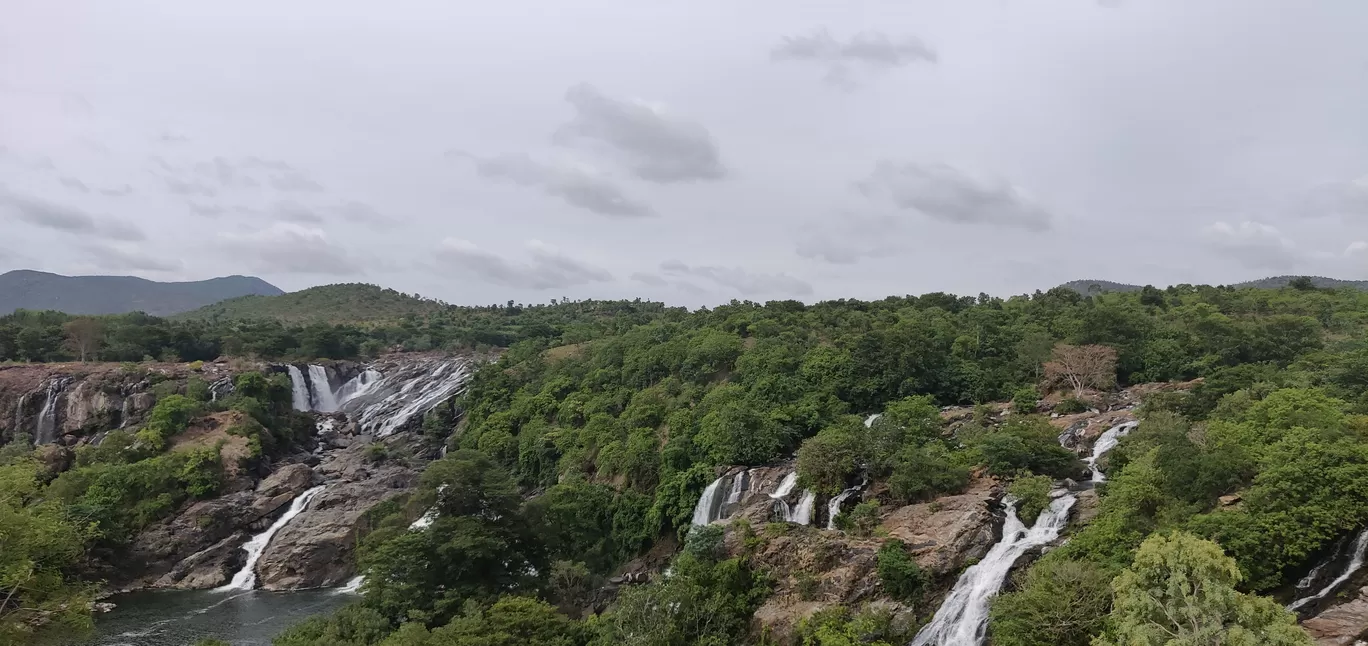 Photo of Barachukki Waterfalls By harish matta