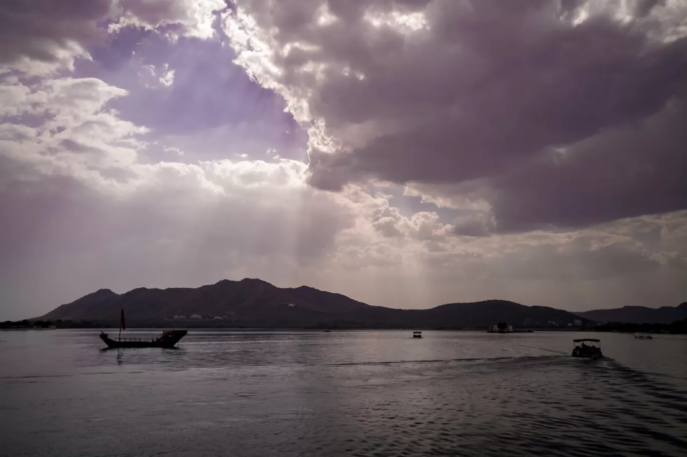 Photo of Ambrai Ghat By Ajay Singh Chouhan