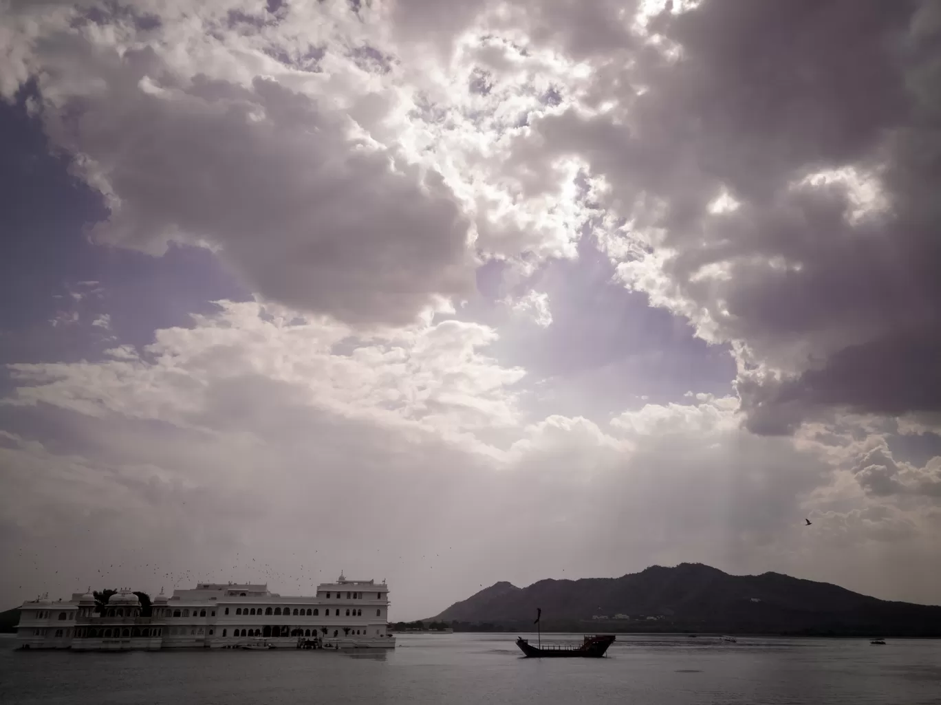 Photo of Ambrai Ghat By Ajay Singh Chouhan