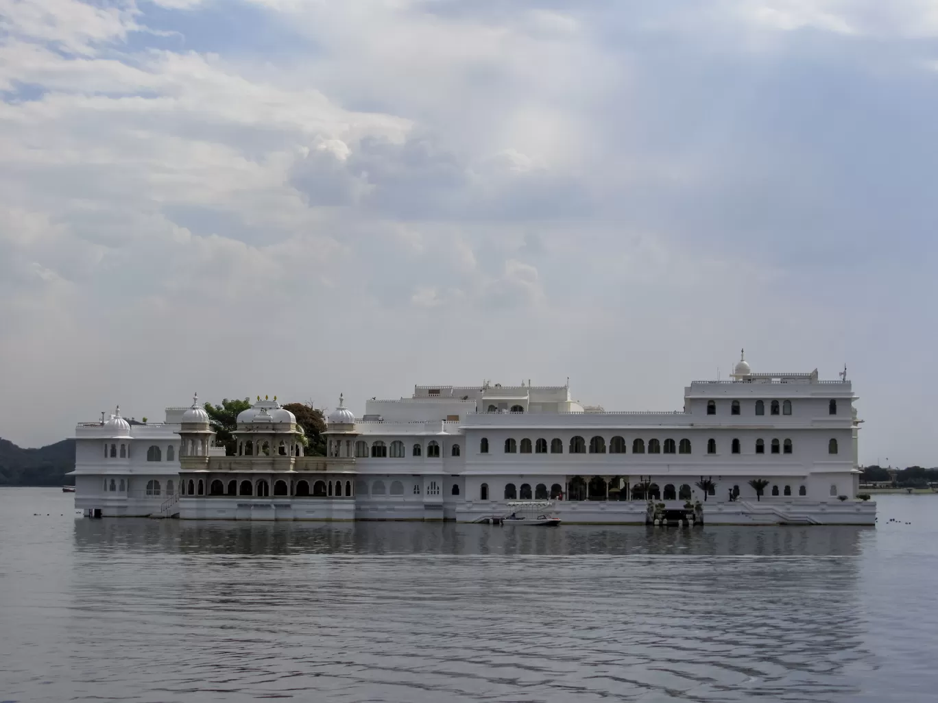 Photo of Ambrai Ghat By Ajay Singh Chouhan