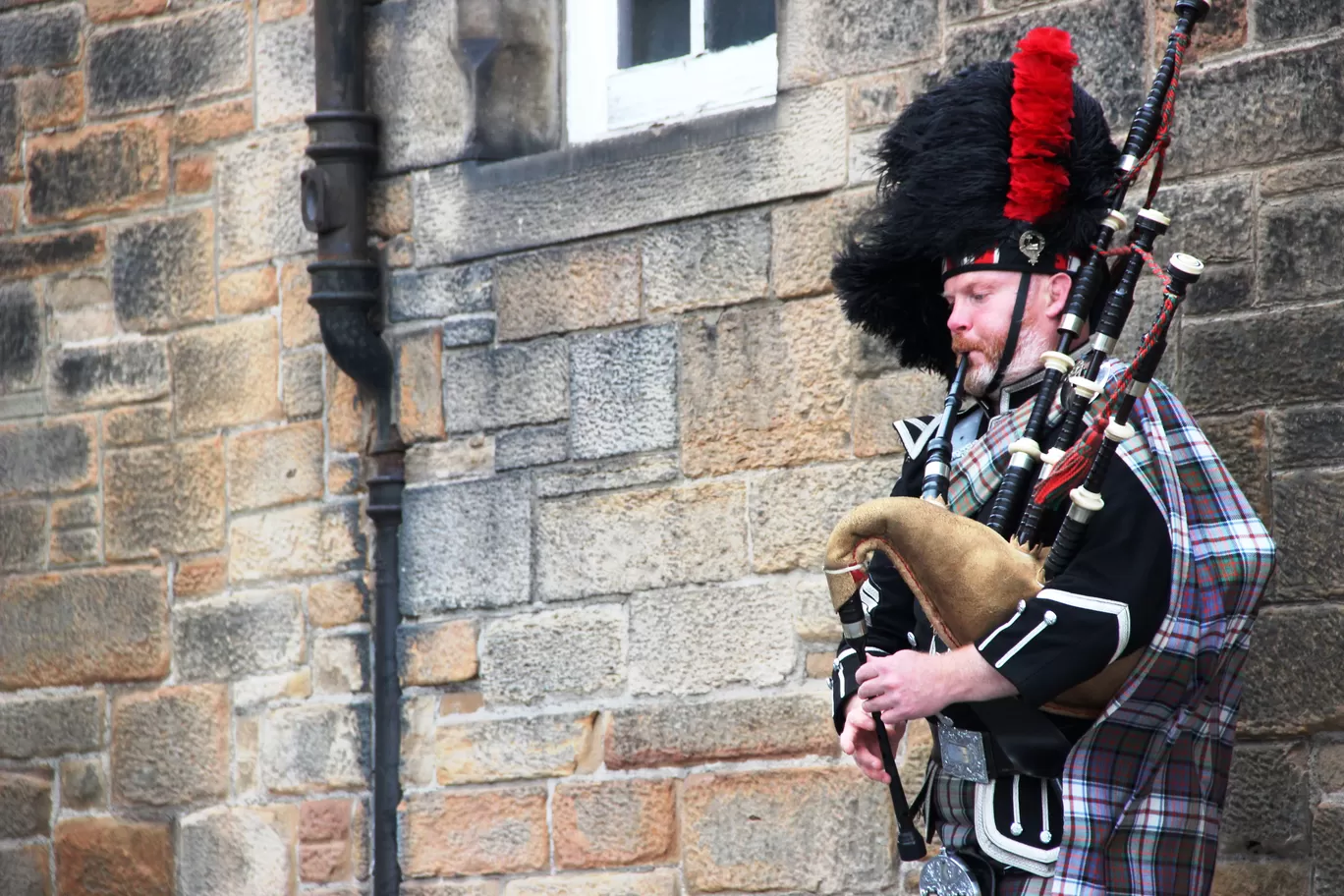 Photo of Edinburgh By Neeti Mistry