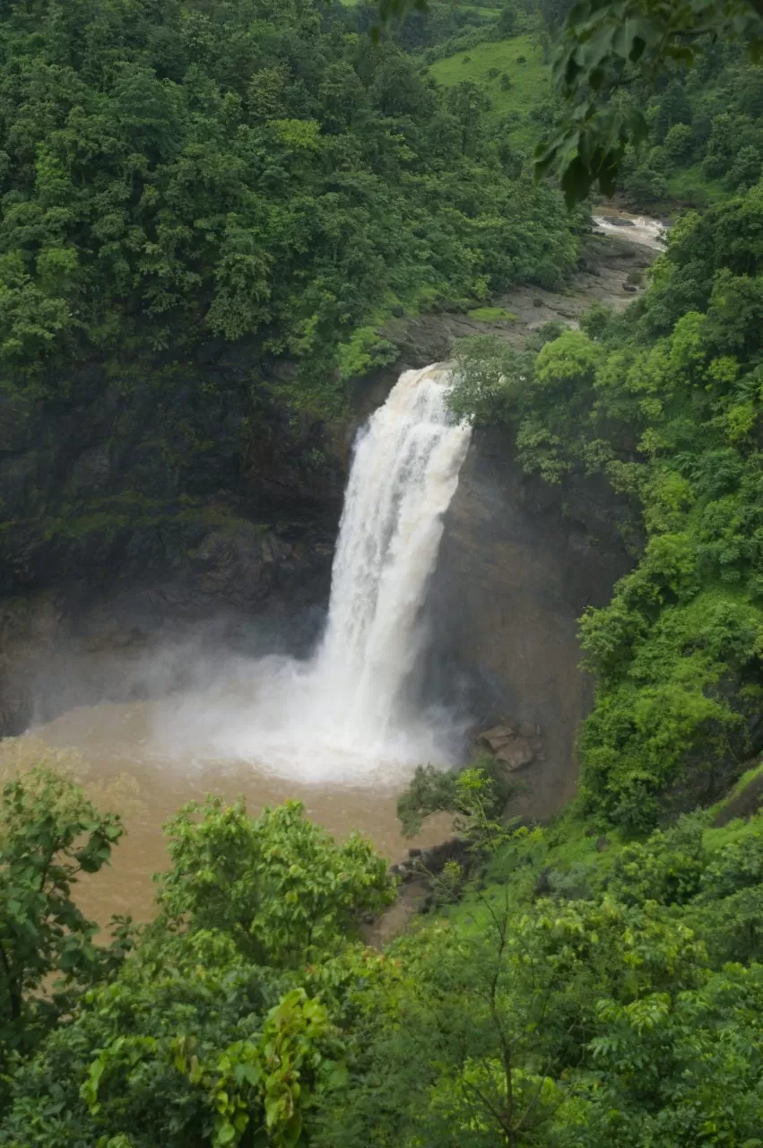 Photo of Dabhosa Waterfalls By Priya Krishnamoorthy
