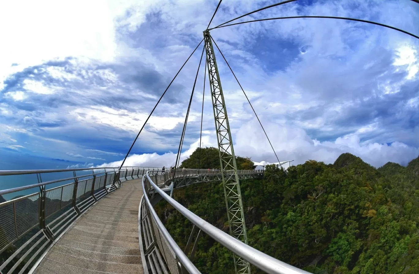 Photo of Langkawi Sky Bridge By Amit Kumar