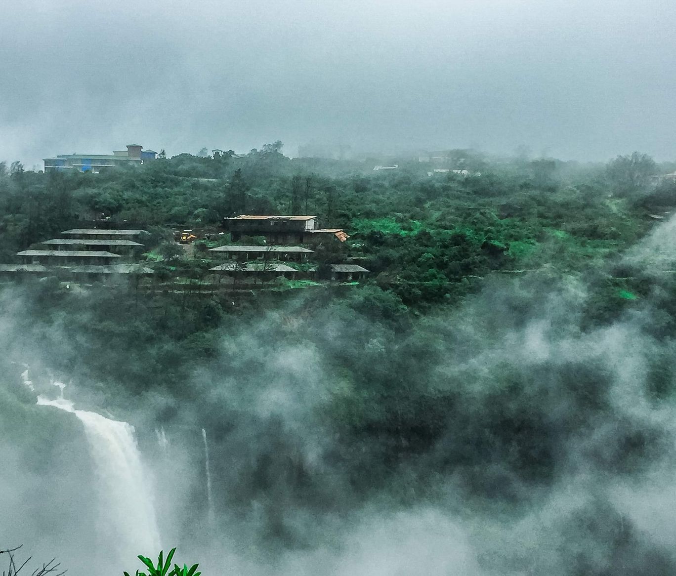 Photo of Lingmala Waterfall Point By Amit Kumar