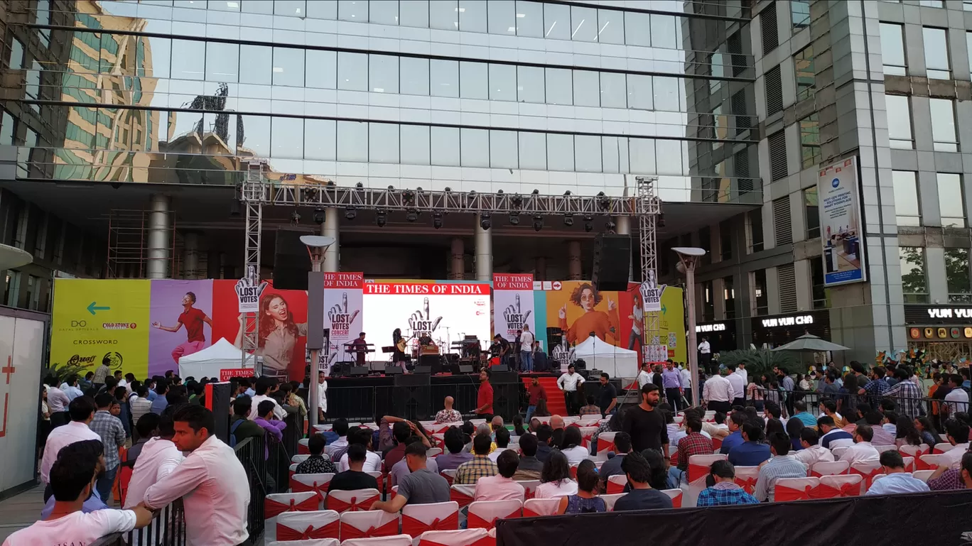 Photo of DLF CyberHub By Deepak Mishra
