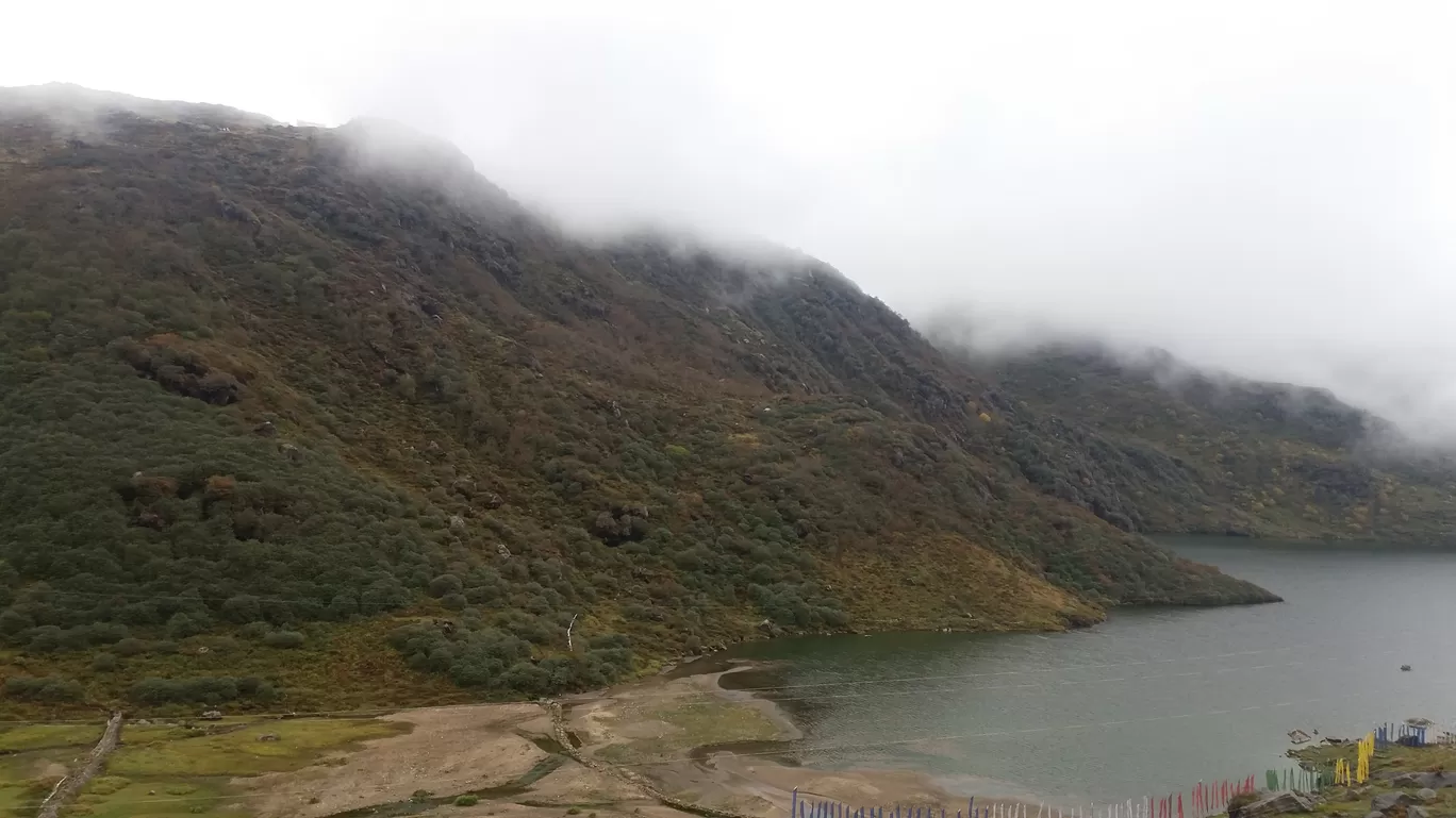 Photo of Tsongmo Lake By Saranya Ranganath
