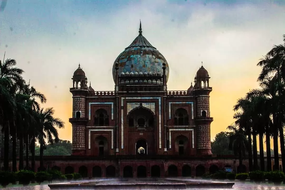 Photo of Safdarjung Tomb By Ghumakkad Bawra