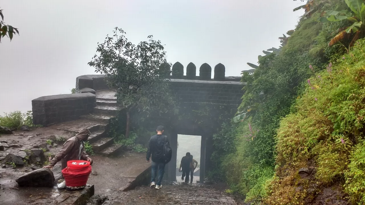 Photo of Sinhagad Ghat Road By Junaid Khalil
