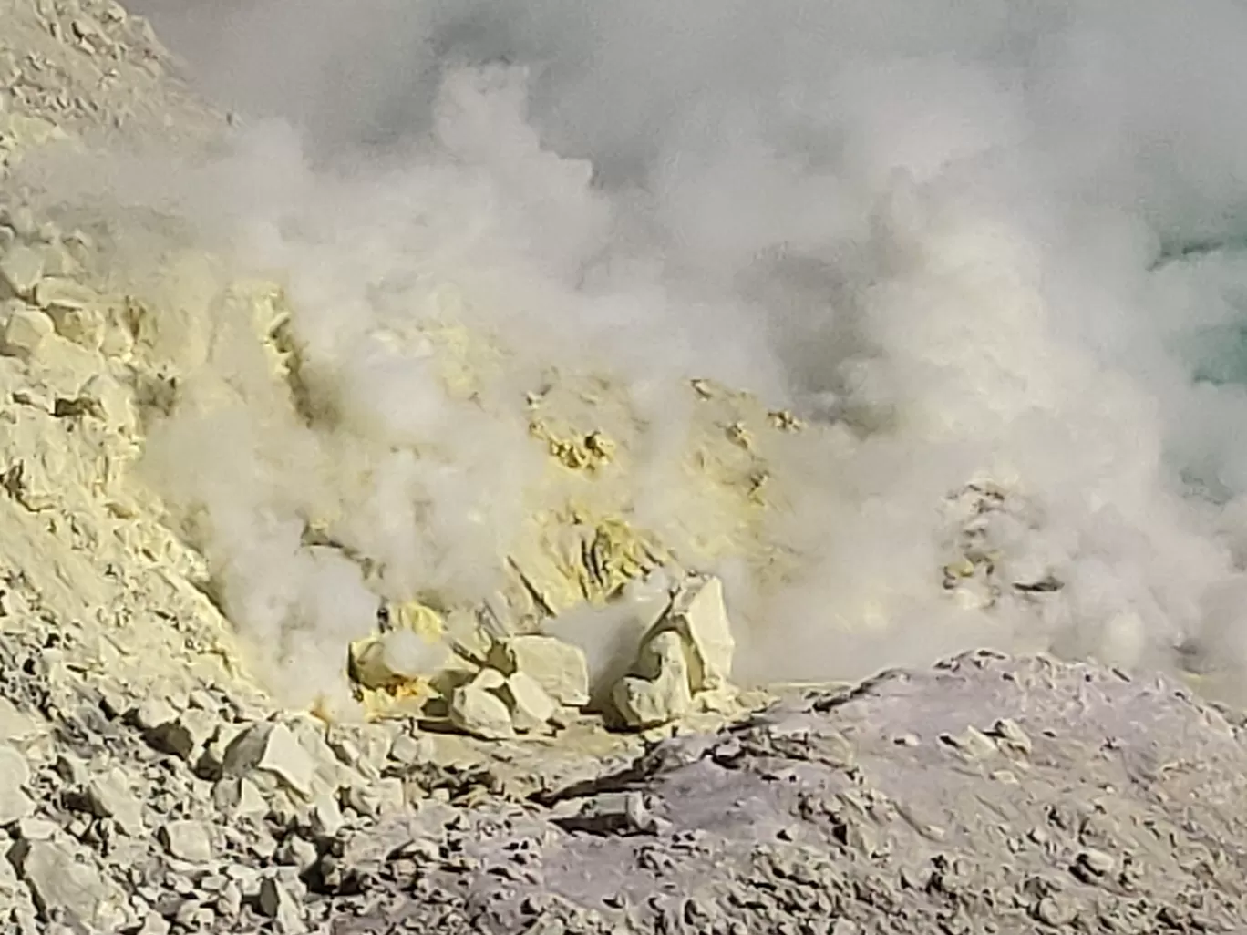 Photo of Mount Ijen / Blue Fire Spot By Varun Chandrashekar